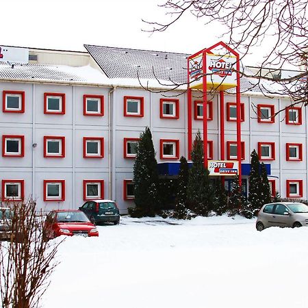 Drive Inn Hotel Törökbálint Εξωτερικό φωτογραφία
