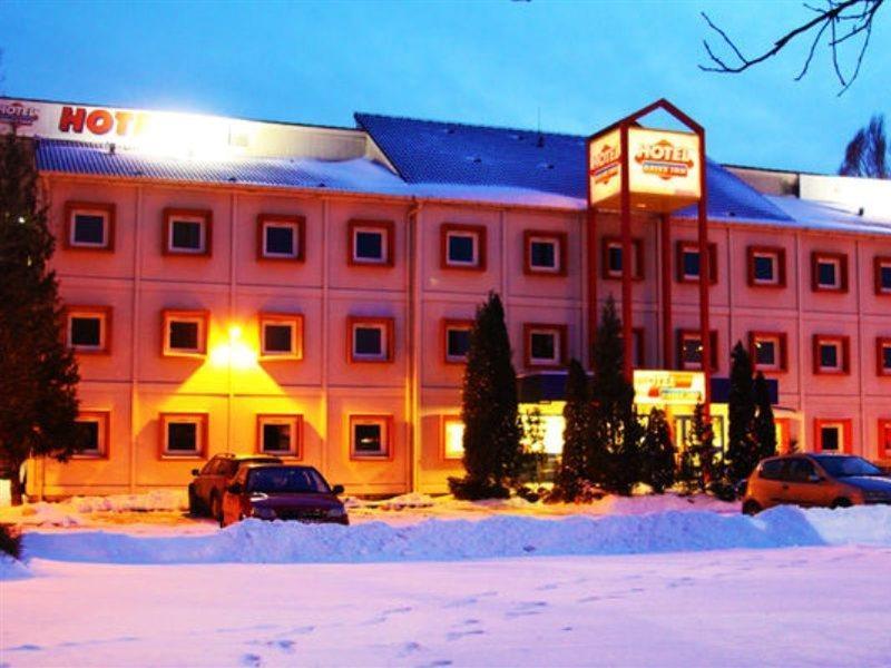 Drive Inn Hotel Törökbálint Εξωτερικό φωτογραφία