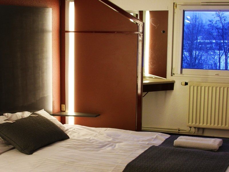 Drive Inn Hotel Törökbálint Εξωτερικό φωτογραφία